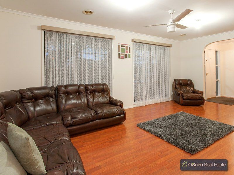 24 Homestead Road, Berwick VIC 3806