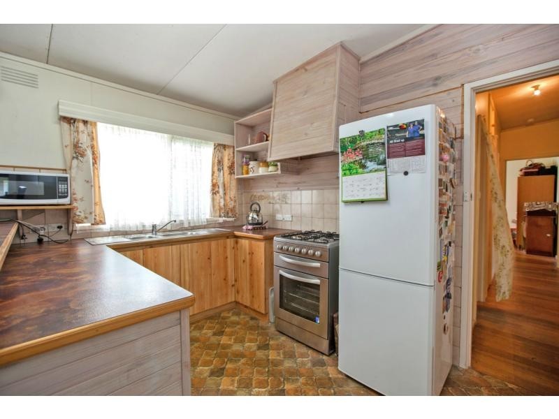 126 Rosslyn Avenue, Seaford VIC 3198