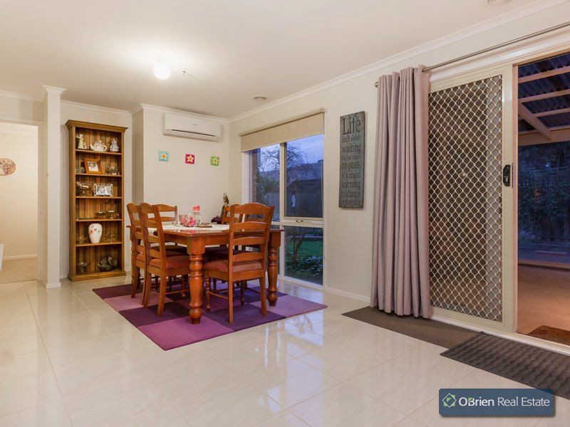 6 Emma Court, Berwick VIC 3806