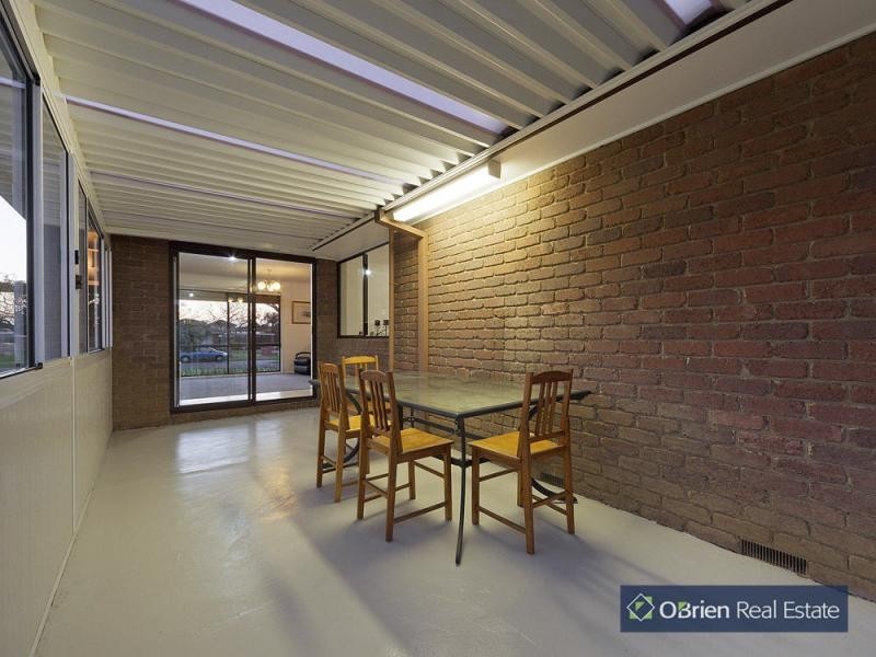 40 Grove End Road, Endeavour Hills VIC 3802