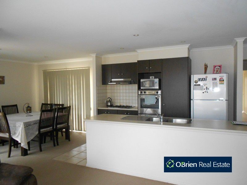 44 Elida Crescent, Narre Warren South VIC 3805