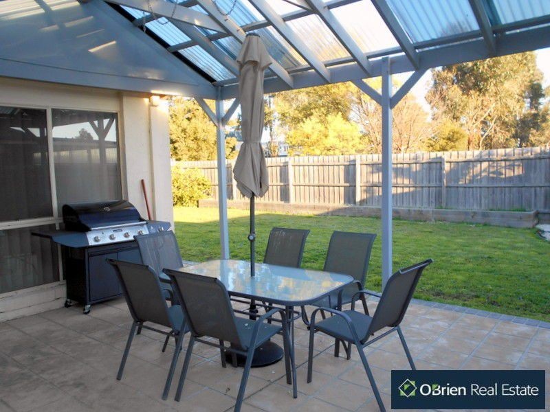 44 Elida Crescent, Narre Warren South VIC 3805