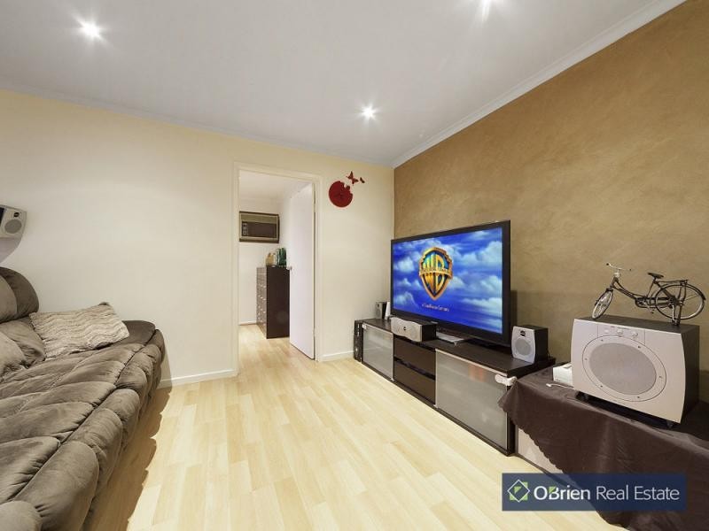 34 Ambleside Crescent, Berwick VIC 3806