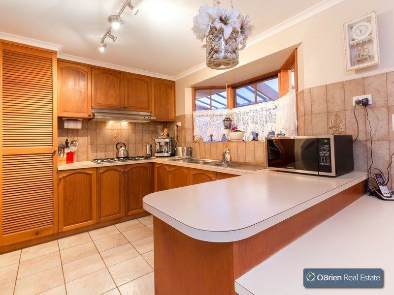 1 Wood Court, Cranbourne VIC 3977
