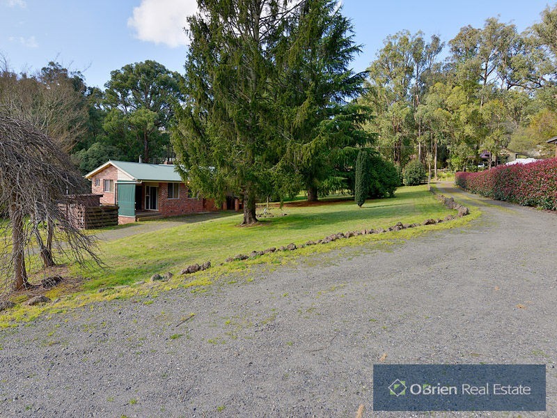 7 Fairway Road, Emerald VIC 3782