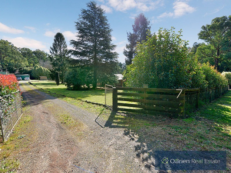 7 Fairway Road, Emerald VIC 3782