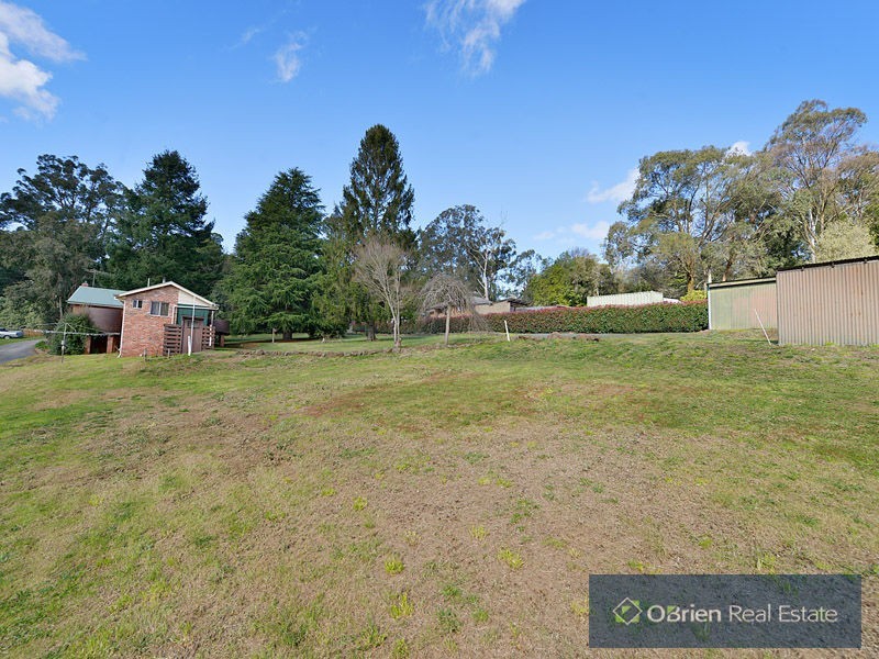 7 Fairway Road, Emerald VIC 3782