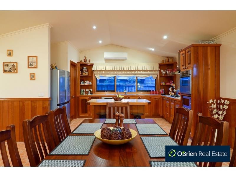 18 The Springs Close, Narre Warren South VIC 3805