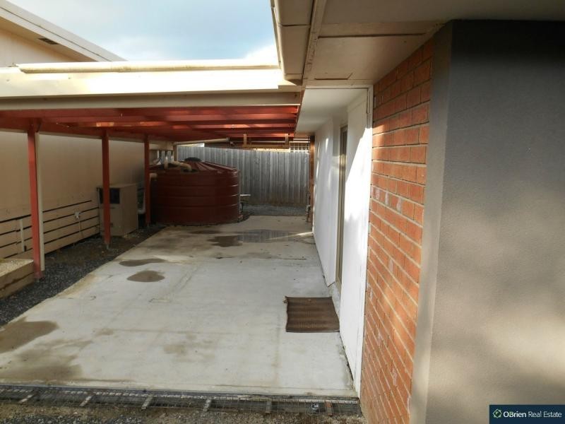 76 Fleetwood Drive, Narre Warren VIC 3805