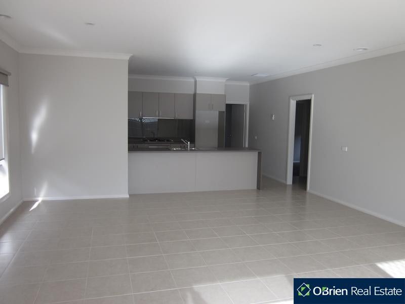 138 Alisma Boulevard, Cranbourne North VIC 3977