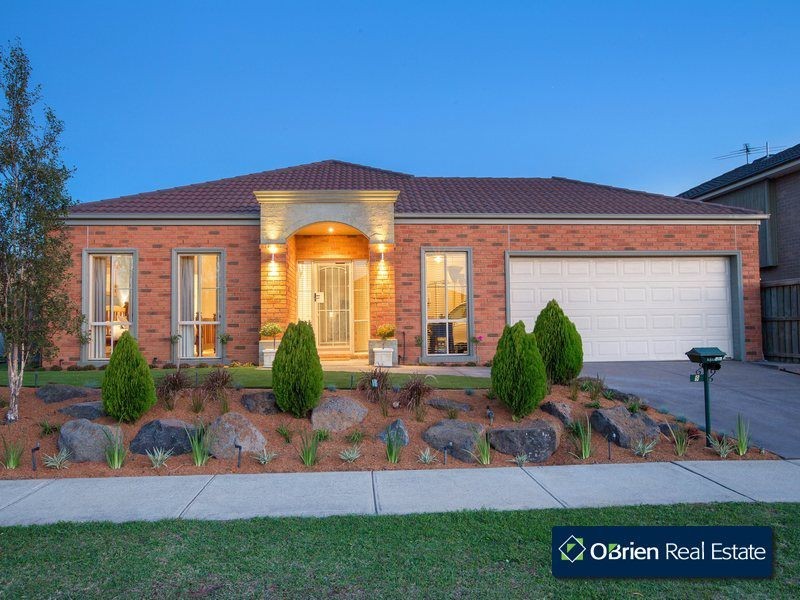 9 Sunhill Way, Berwick VIC 3806