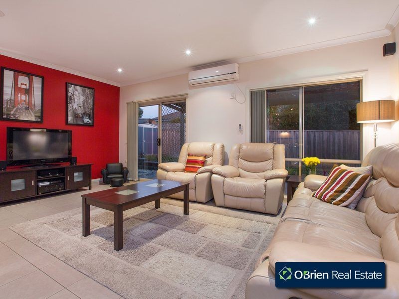 9 Sunhill Way, Berwick VIC 3806