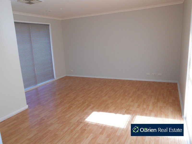 76 Fleetwood Drive, Narre Warren VIC 3805