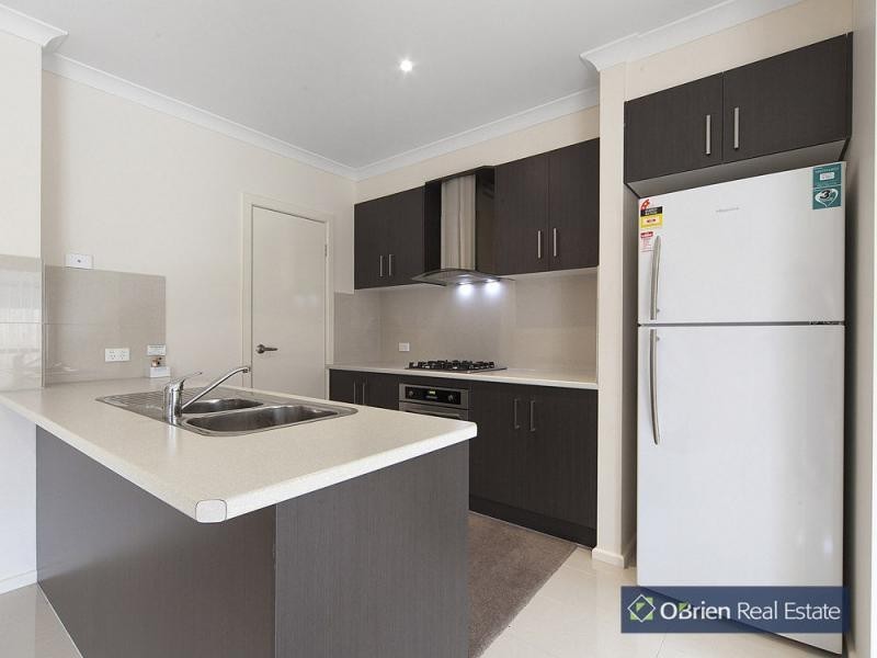 9/69-71 Frawley Road, Hallam VIC 3803