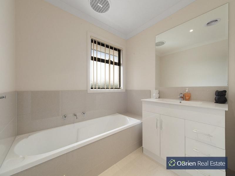 9/69-71 Frawley Road, Hallam VIC 3803