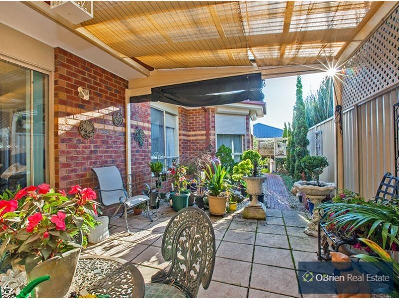 7 Stokes Green, Pakenham VIC 3810