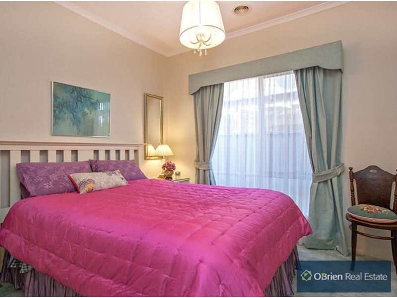 7 Stokes Green, Pakenham VIC 3810