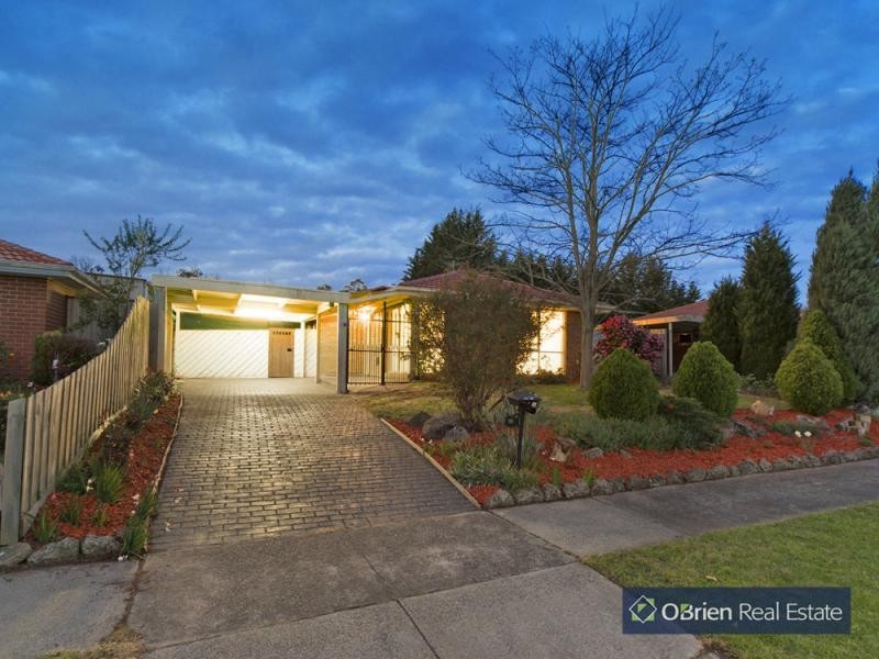 16 Eildon Road, Endeavour Hills VIC 3802