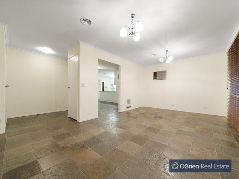 16 Eildon Road, Endeavour Hills VIC 3802