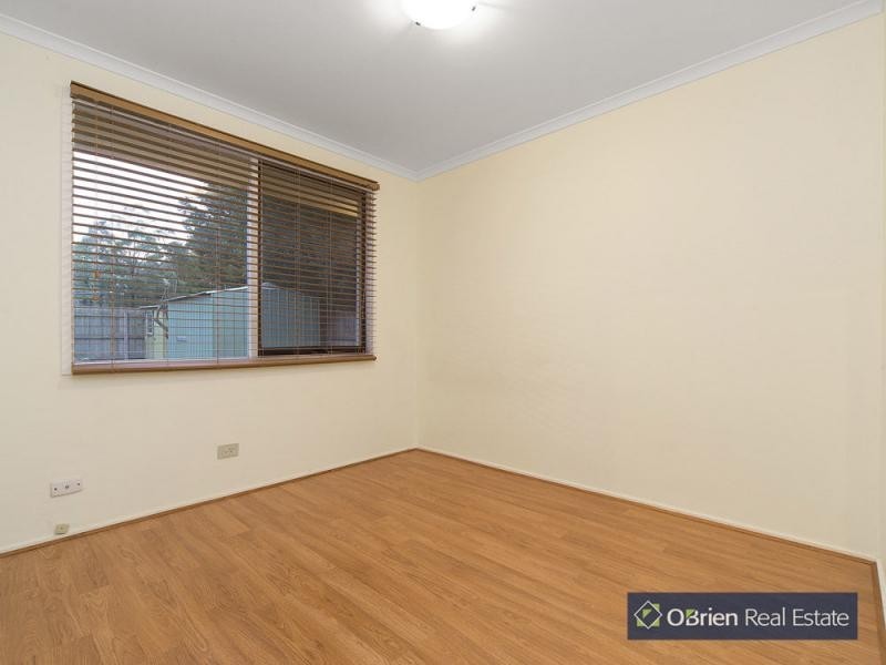 16 Eildon Road, Endeavour Hills VIC 3802