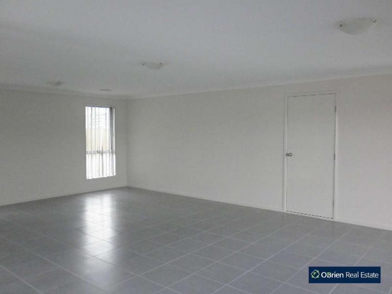 9 Kayanite Way, Officer VIC 3809