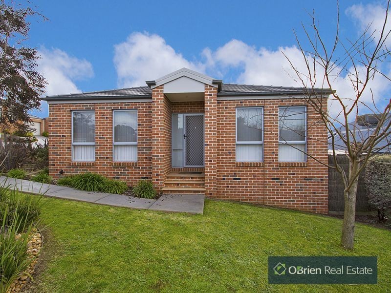 1/14-16 Janine Court, Drouin VIC 3818