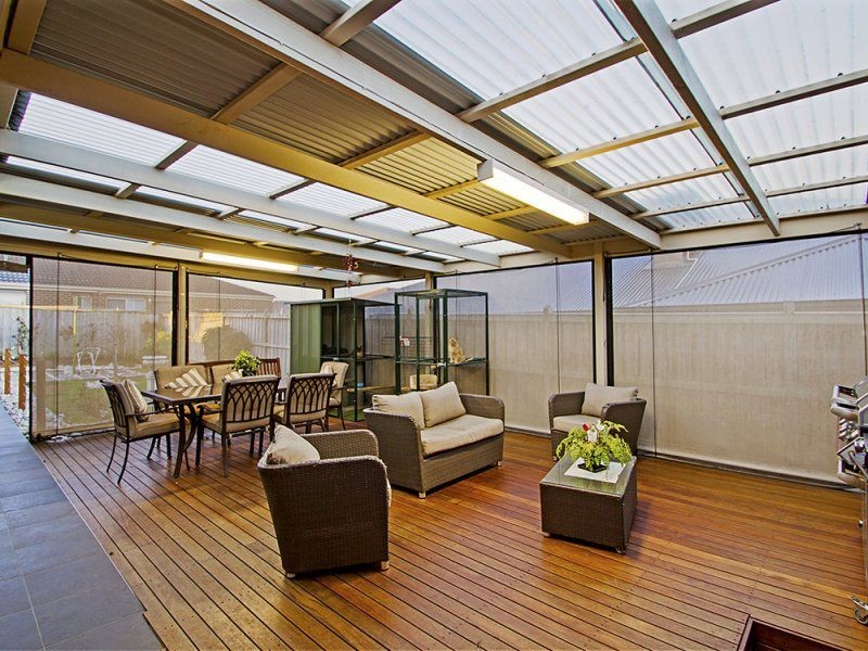 24 Yammerbook Way, Cranbourne East VIC 3977