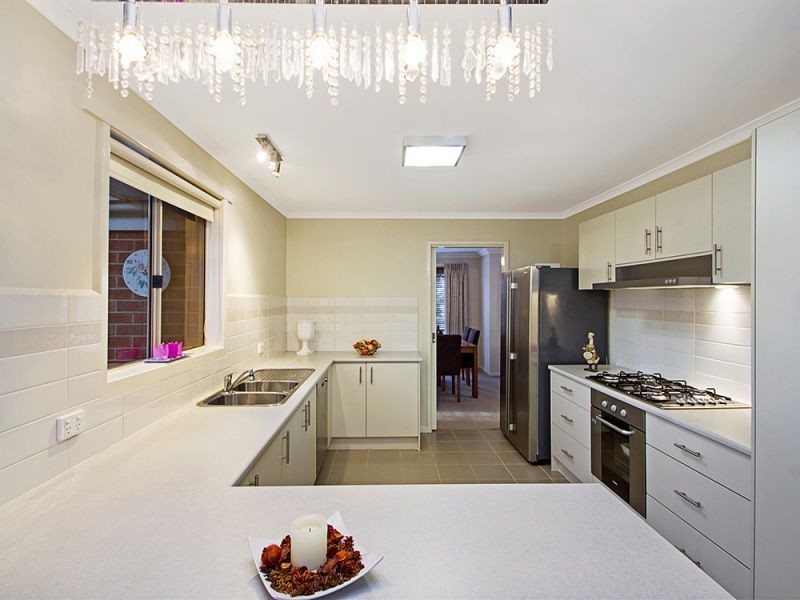 24 Yammerbook Way, Cranbourne East VIC 3977