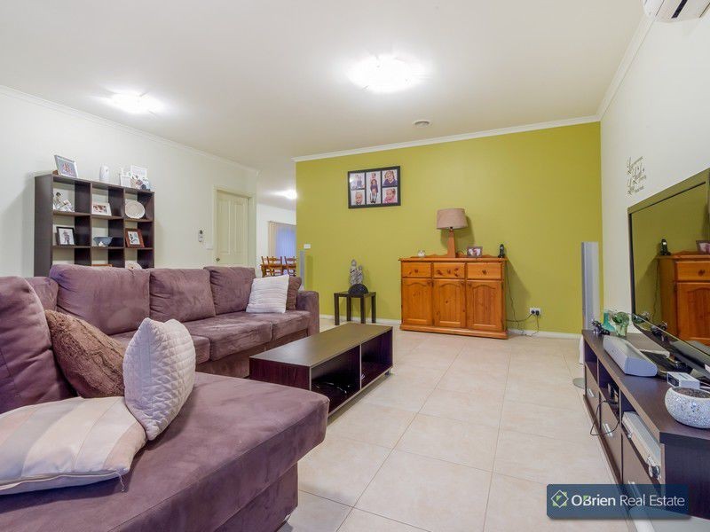 7 Griffith Mews, Pakenham VIC 3810