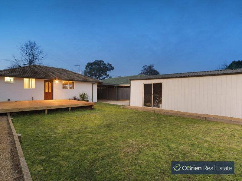 14 Campbell Parade, Cranbourne VIC 3977