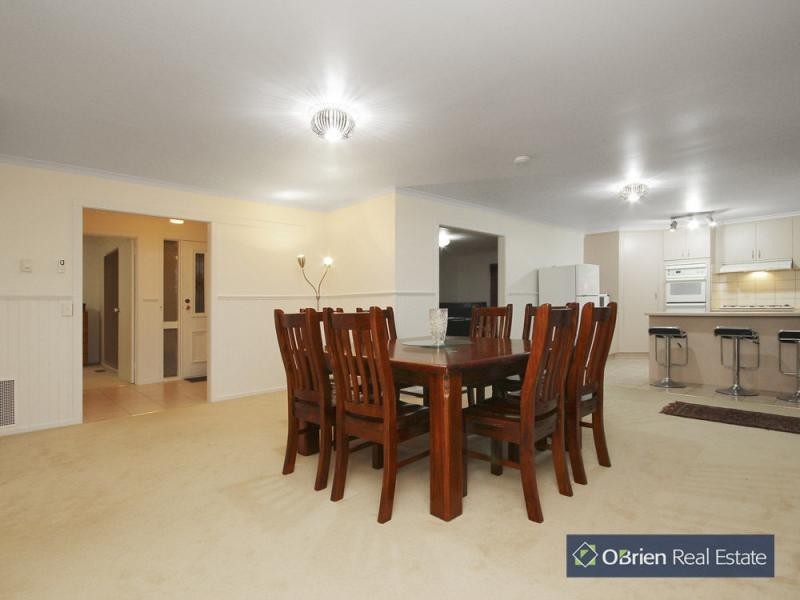 10 Lodge Crescent, Berwick VIC 3806