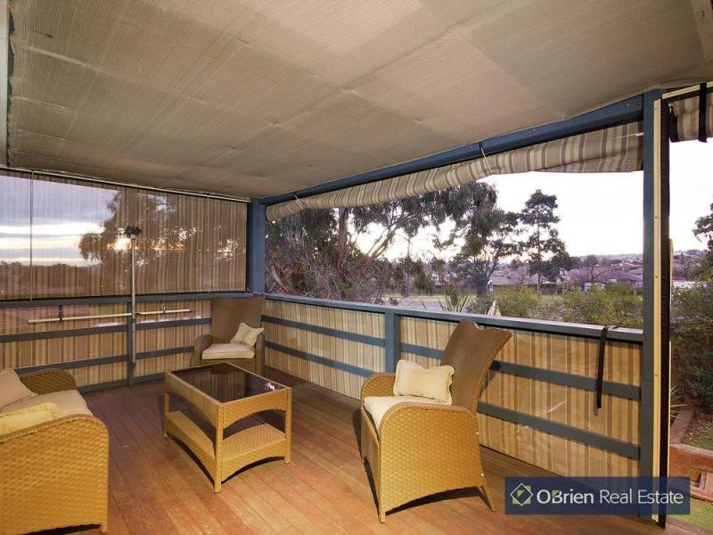 10 Lodge Crescent, Berwick VIC 3806