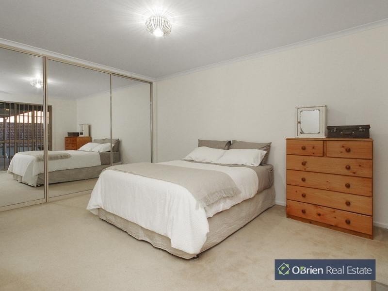 10 Lodge Crescent, Berwick VIC 3806