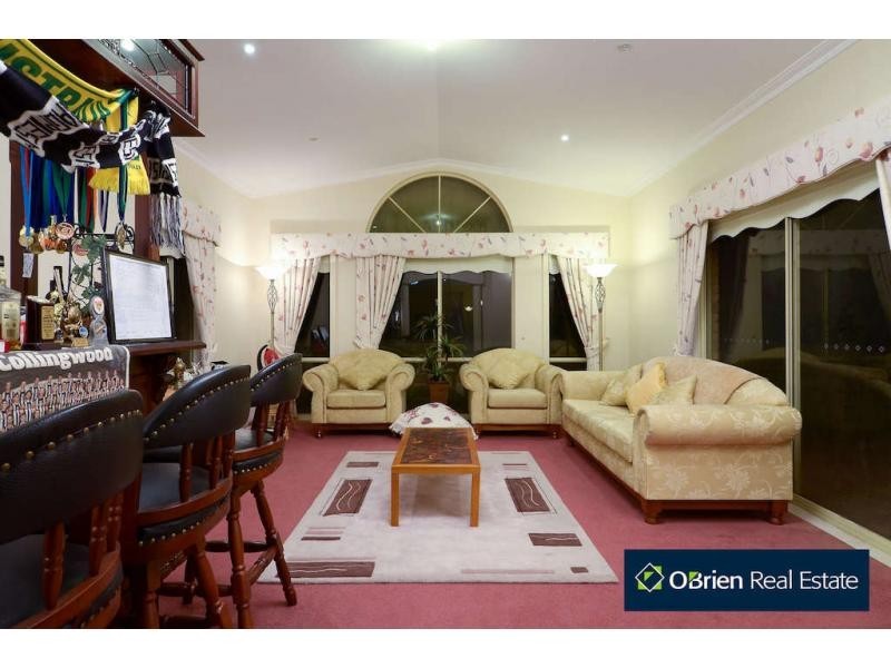 75 Berwick Springs Promenade, Narre Warren South VIC 3805