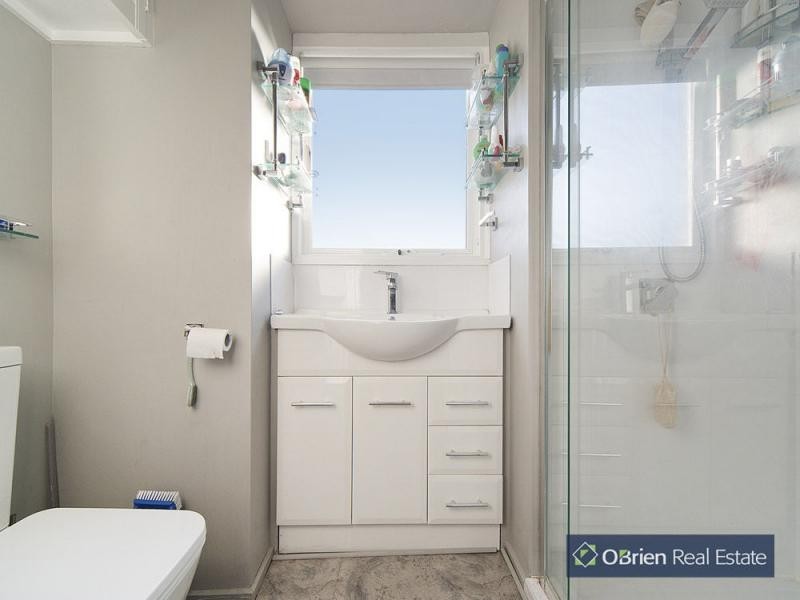 17 Primrose Hill Close, Endeavour Hills VIC 3802