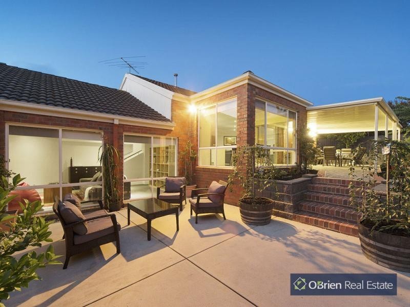 28 Sandalwood Drive, Narre Warren VIC 3805