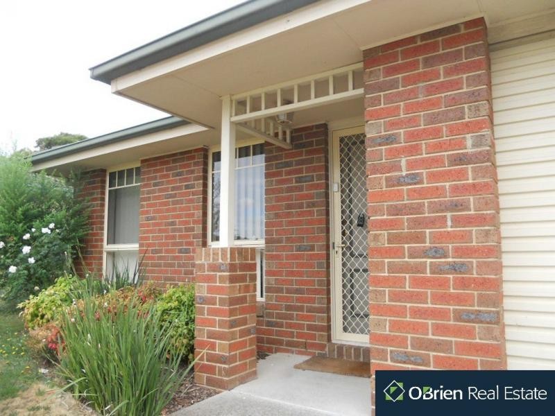 17 Wanderer Court, Berwick VIC 3806