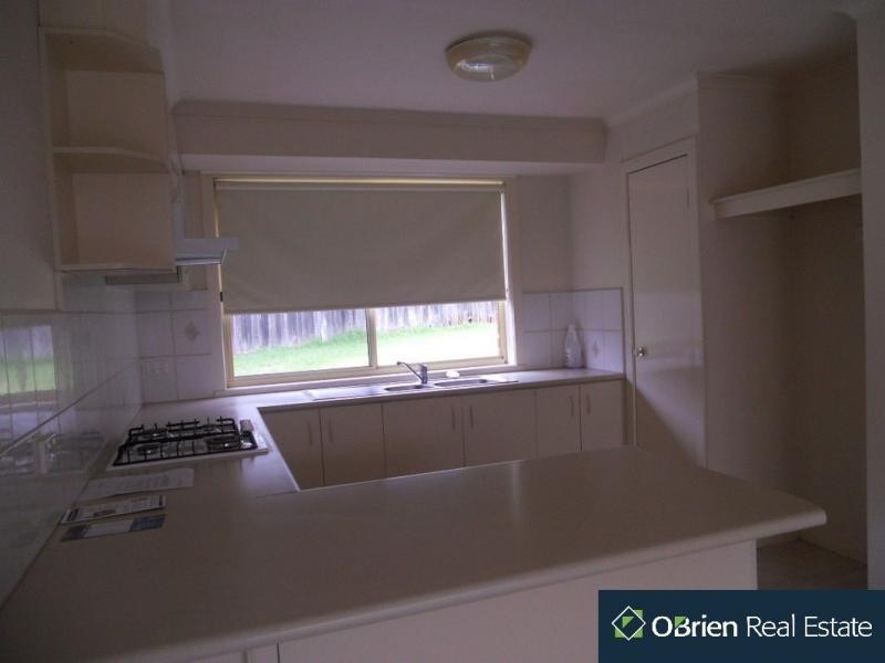 17 Wanderer Court, Berwick VIC 3806