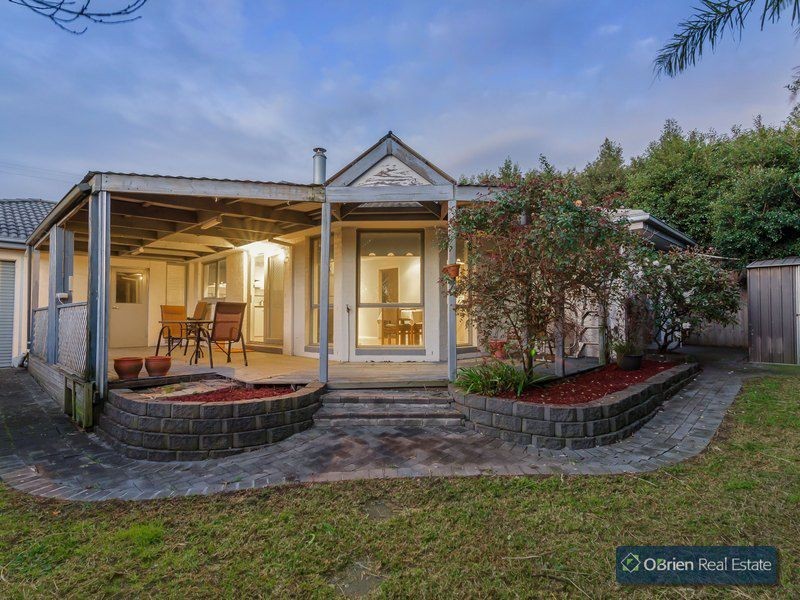 17 Homestead Road, Berwick VIC 3806