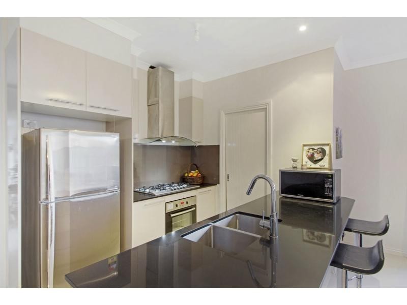 2 Ventasso Street, Clyde North VIC 3978