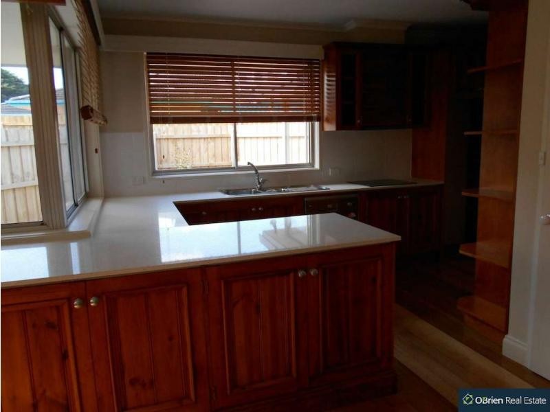 1/1A Galloway Drive, Narre Warren South VIC 3805