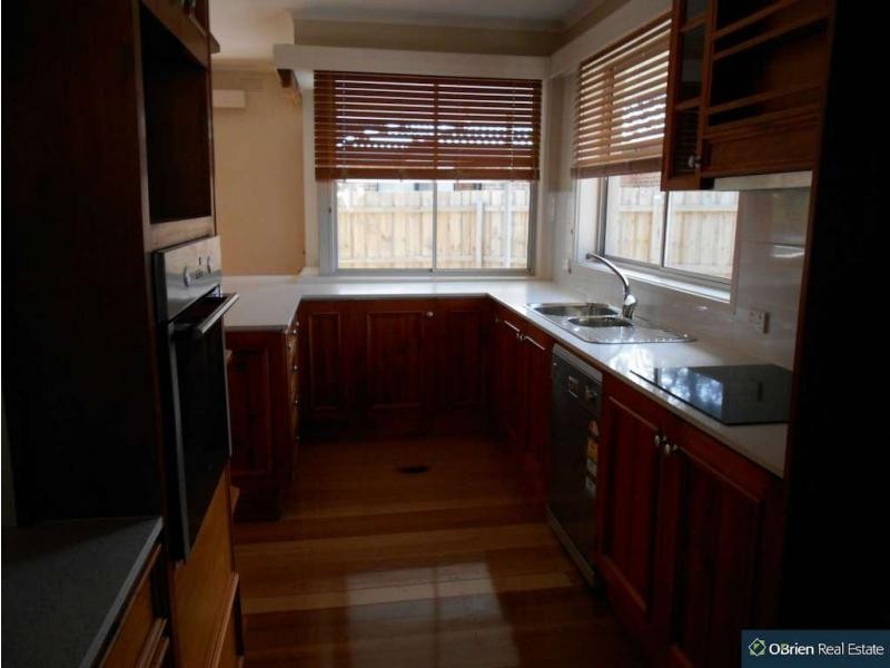 1/1A Galloway Drive, Narre Warren South VIC 3805