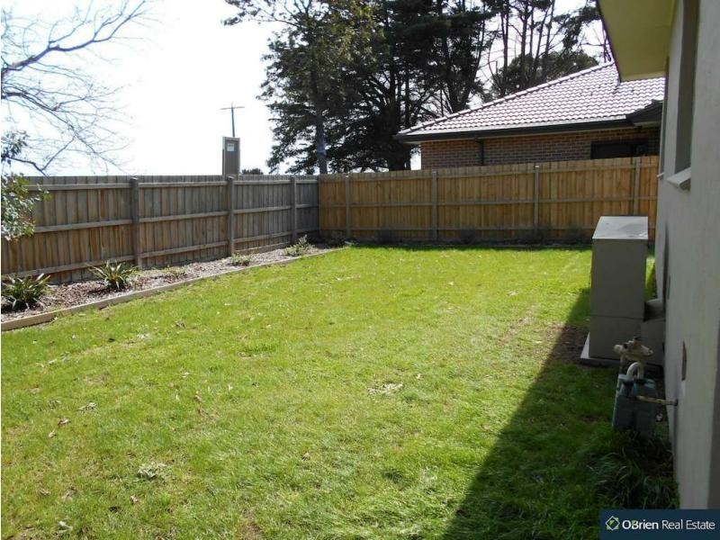 1/1A Galloway Drive, Narre Warren South VIC 3805