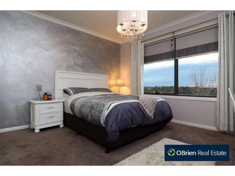 16 Royal Crescent, Beaconsfield VIC 3807