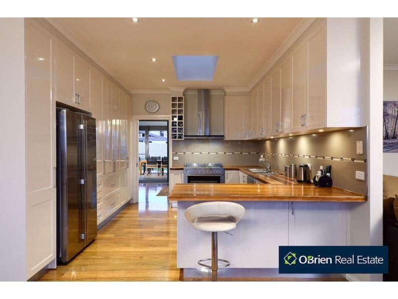 16 Royal Crescent, Beaconsfield VIC 3807