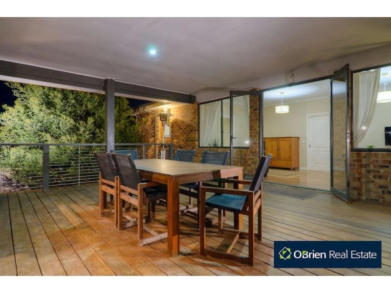 16 Royal Crescent, Beaconsfield VIC 3807