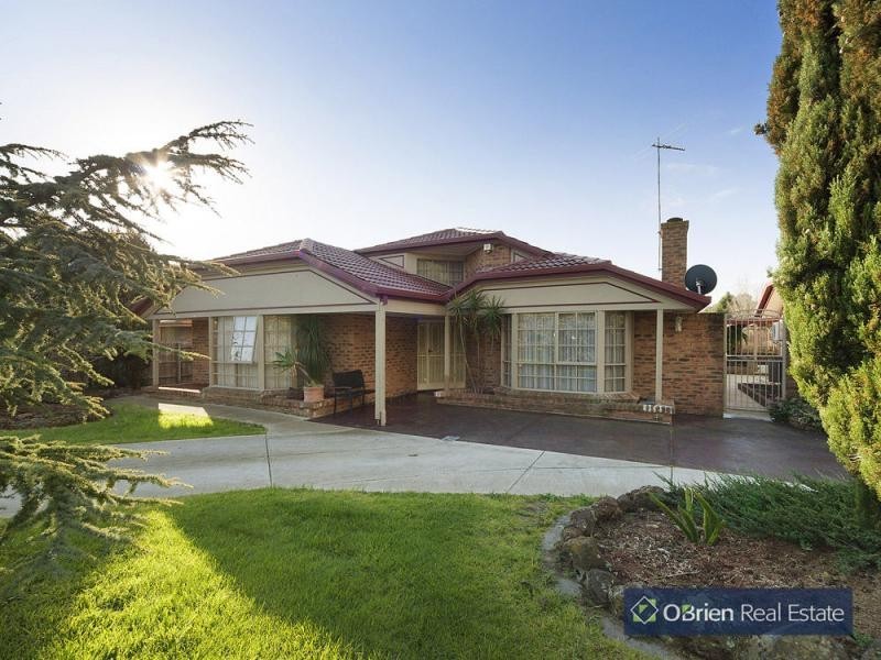 114-116 Kennington Park Drive, Endeavour Hills VIC 3802