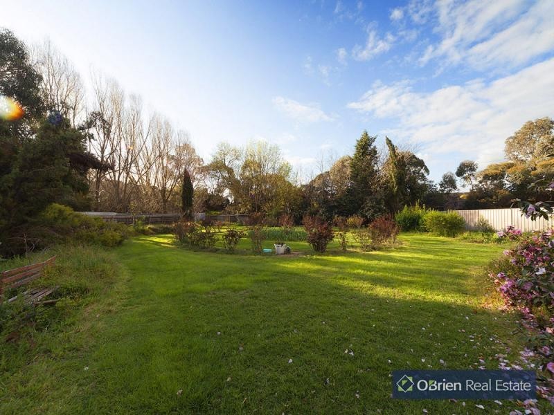 114-116 Kennington Park Drive, Endeavour Hills VIC 3802