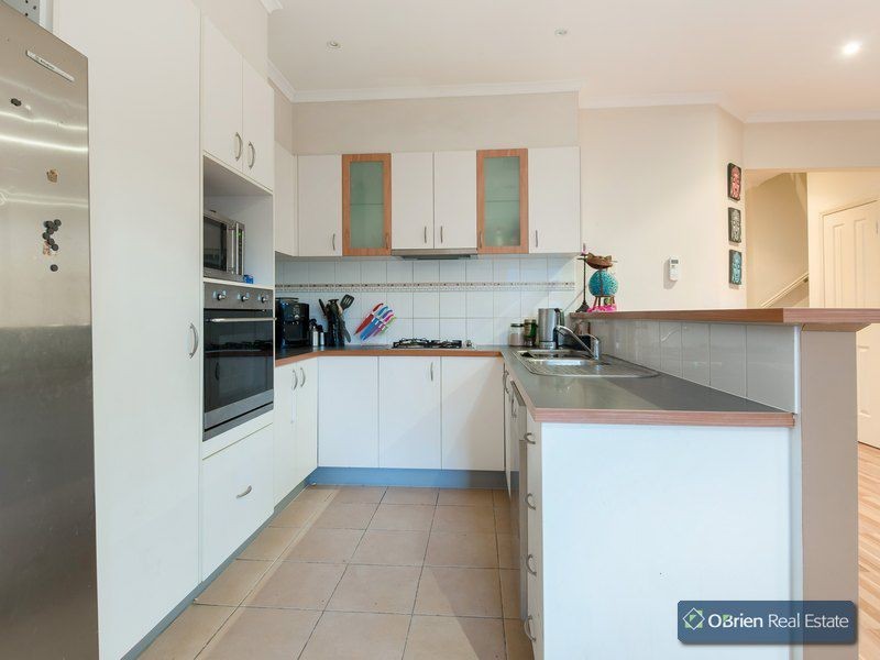 97 Golden Grove Drive, Narre Warren South VIC 3805