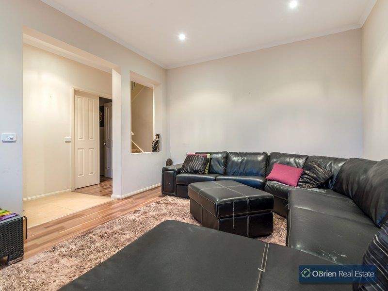 97 Golden Grove Drive, Narre Warren South VIC 3805